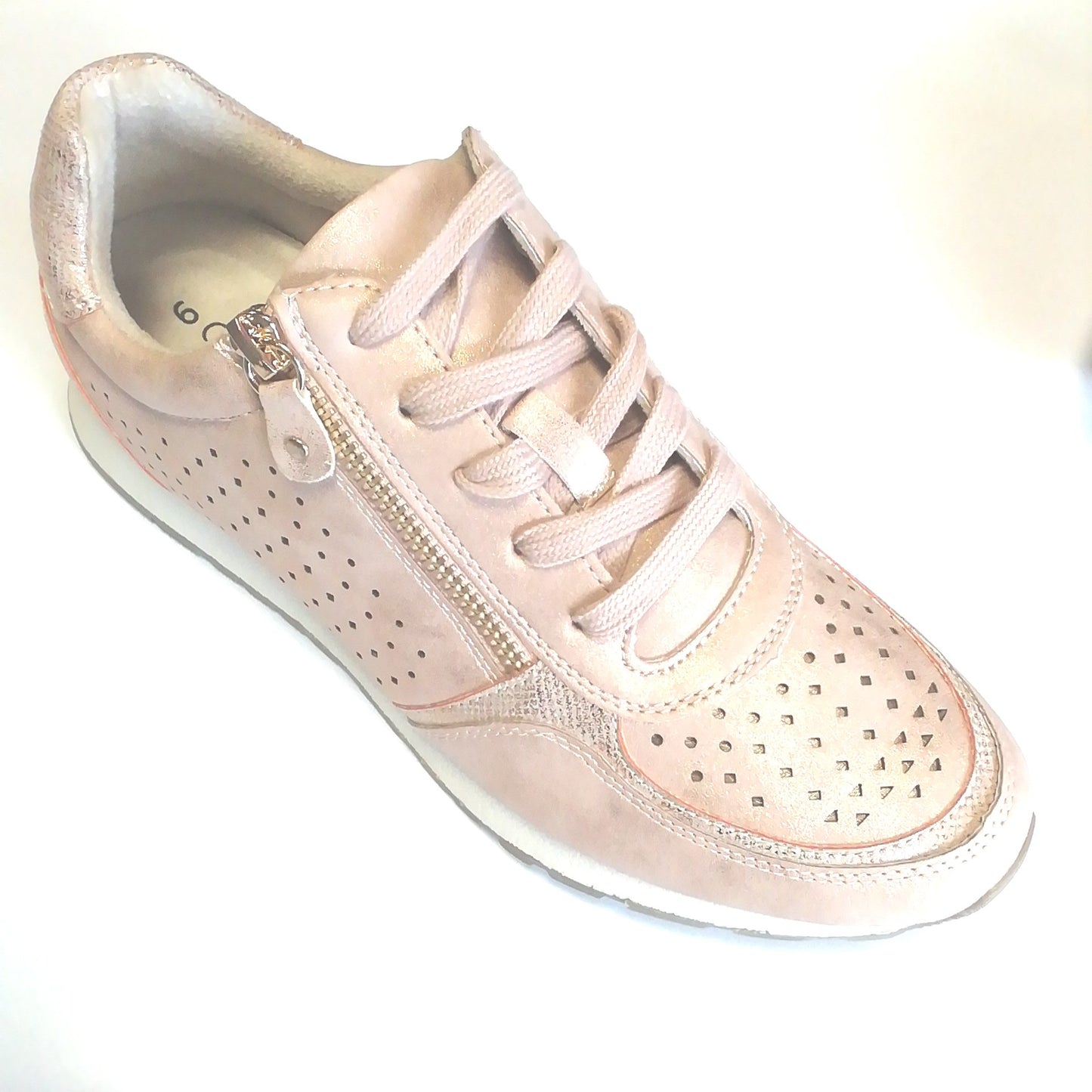 Cipriata 'ANTA' Rose Gold Metallic Trainer