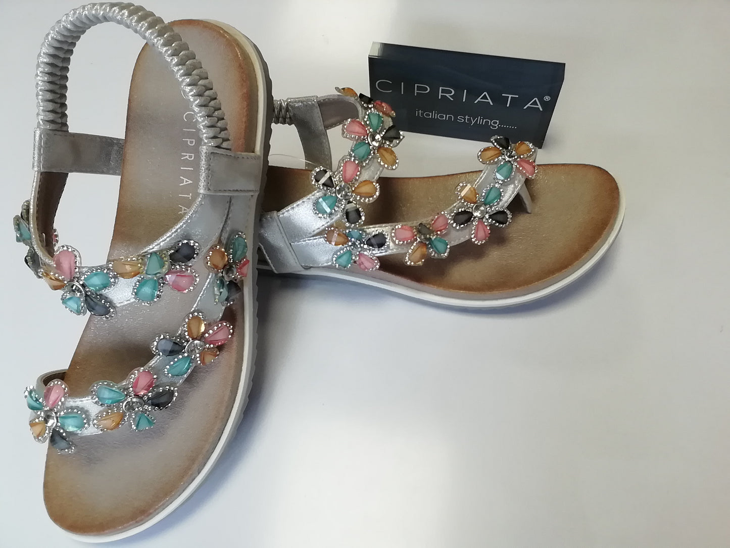Ladies Silver Shimmer Diamante Toe Post Sandal